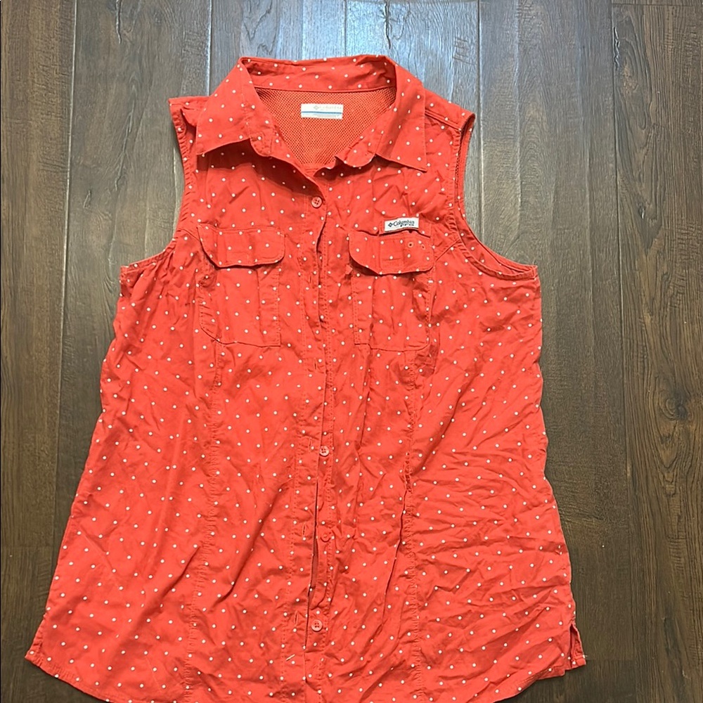 Columbia Women’s Pink Sleeveless Button Down Shirt with Notched Collar Large